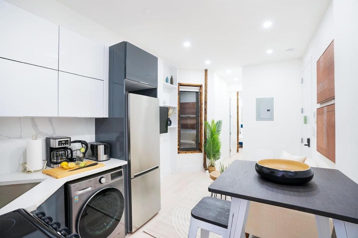48-1fw Newly Renovated 2br In Midtown West Apartment